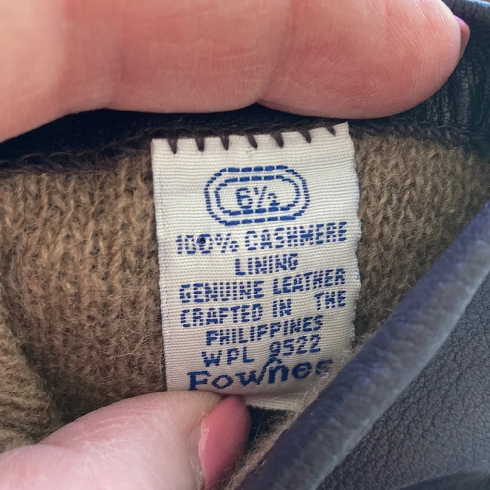 Vintage Fownes 6 1/2 cashmere lined leather gloves